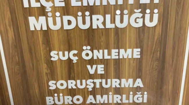 İzmir'de gasp ve yağma iddiasıyla 3 şüpheli yakalandı