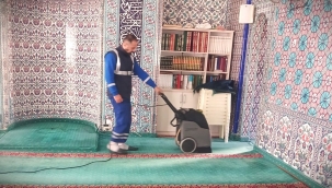 İzmir'in camilerinde bayram temizliği