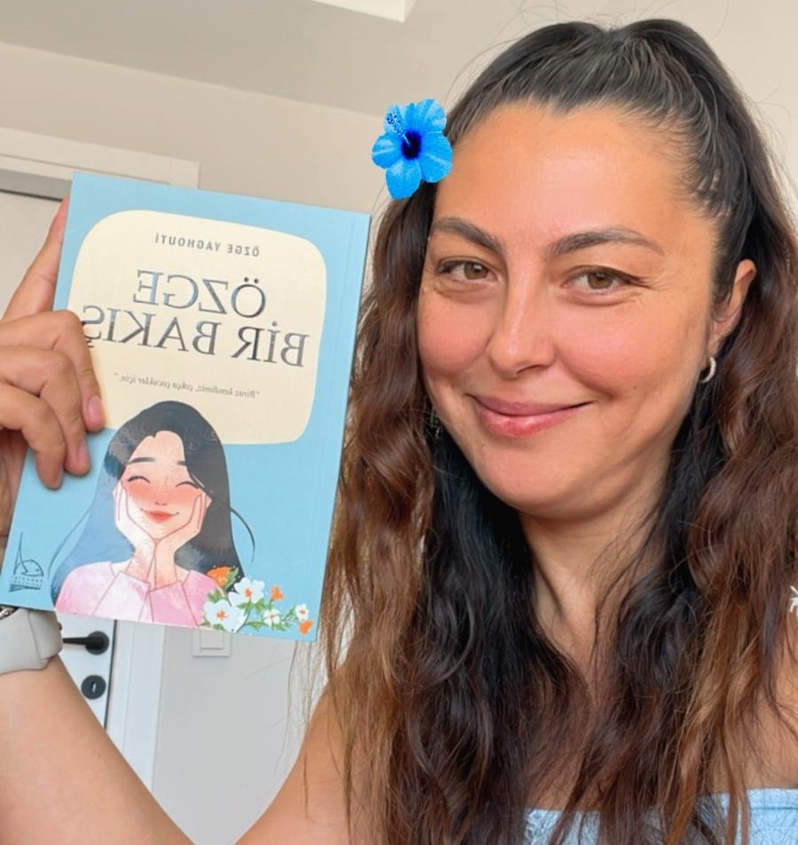 "Özge Bir Bakış" Okuyucuyla Buluştu 