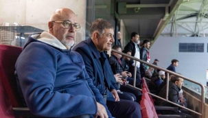 Türk futbolunun efsanesinden Başkan Tugay'a Karşıyaka Stadı teşekkürü