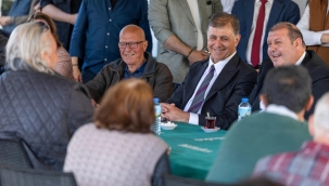 Başkan Tugay'dan Menderes'e teşekkür turu