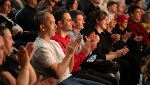 "Halktan Biri" seyirciyle buluştu