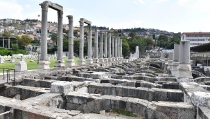 İzmir'in 8 Bin 500 yıllık hazinesi masaya yatırıldı