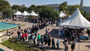 İzmirliler İZKİTAP'a akın etti