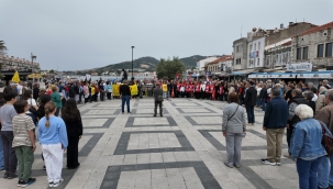 Okullarda Şiddet Ve Cinayetler Foçada Protesto Edildi Öğretmenler İş Bıraktı