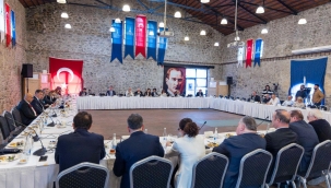 Tugay'dan turizm sektörüne destek ve iş birliği çağrısı