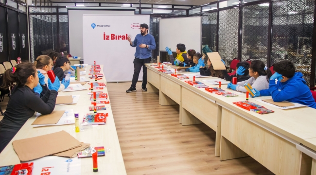 Türk Henkel'in İz Bırak Projesi, Bu Yıl İzmirli Çocuklarla Buluşuyor…