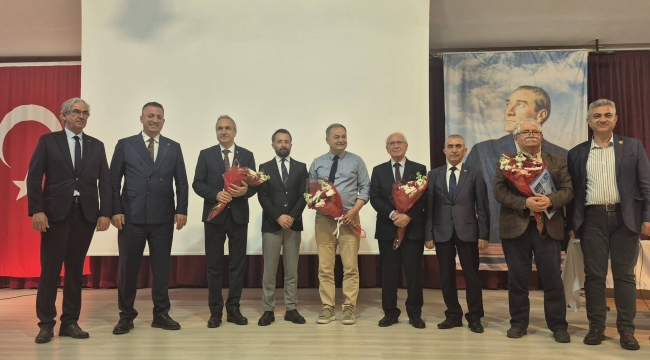 Aliağa'da "Köy Enstitülerinden Günümüze Eğitim ve Türkiye" Paneli Düzenlendi