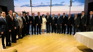 MHP İzmir, iş dünyasının öncü isimlerini bir araya getirdi