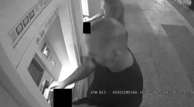 ATM'den geri çıkan parayı cüzdanına alıp kayıplara karıştı