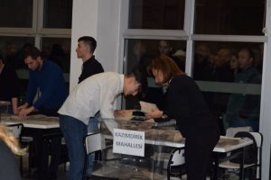 CHP Aliağa merkez mahalle delegasyon seçimlerinde mor liste üstünlüğü