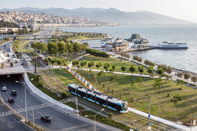 İzmir Körfezi'nin temizliği için ilk büyük adım atılıyor